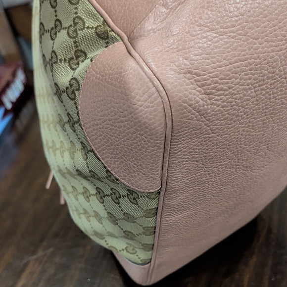 Gucci Pink and Beige Signature Tote - Picture 5 of 16